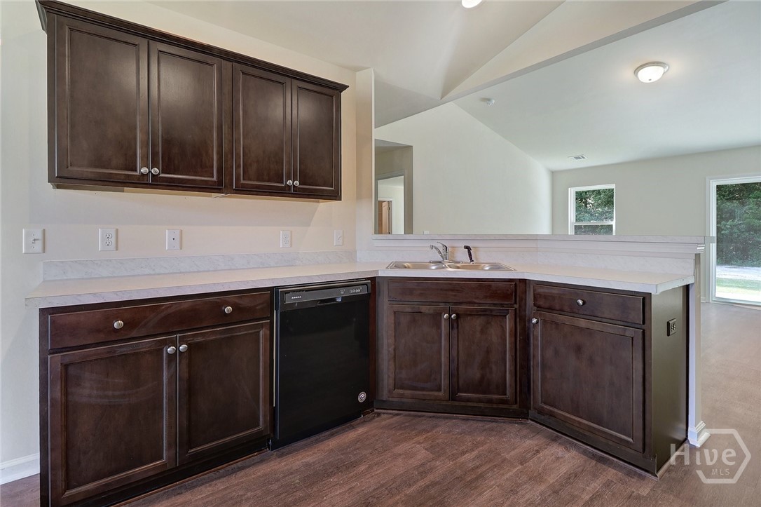 205 Willis Way Property Photo 9