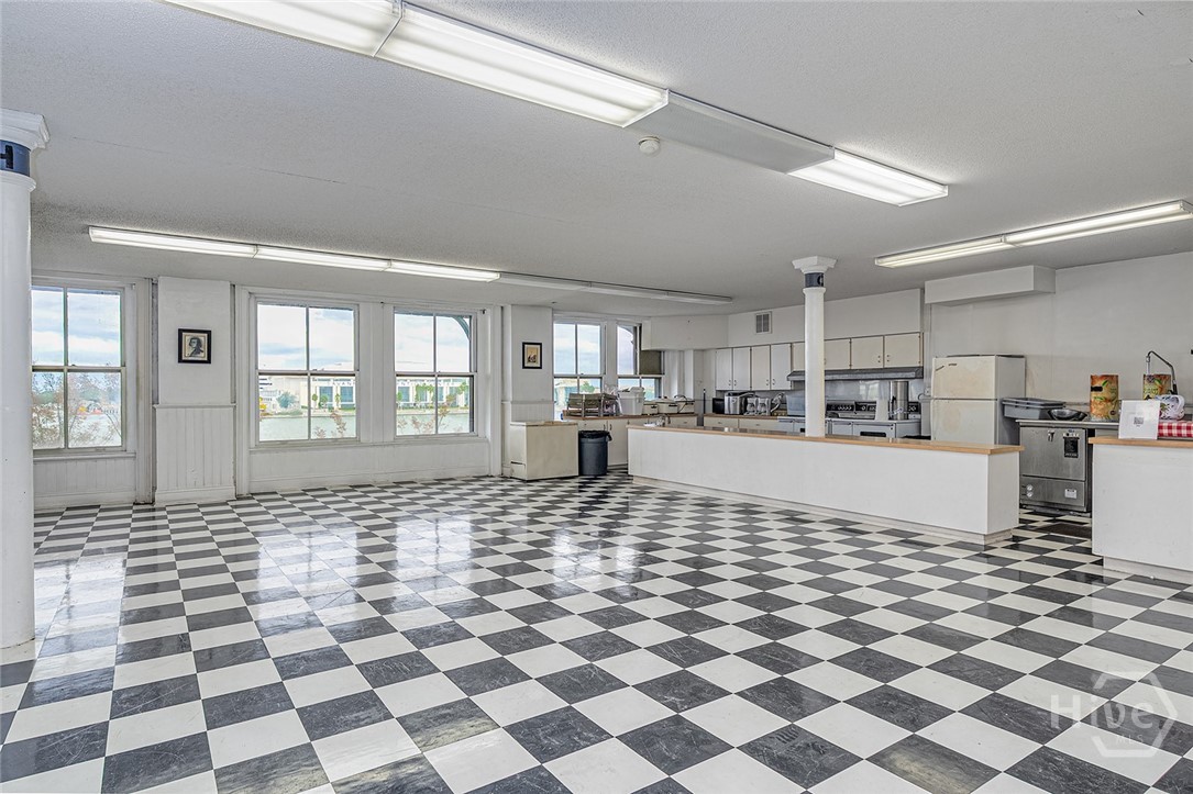 100 E Bay Street Property Photo 24