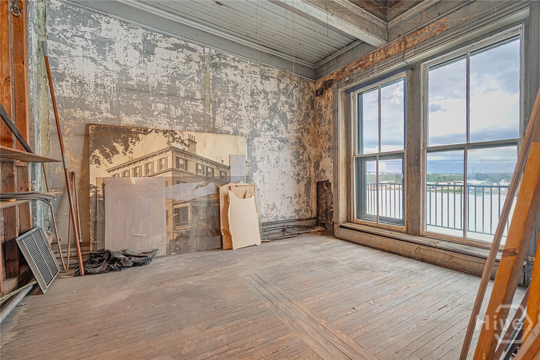 100 E Bay Street Property Photo 35
