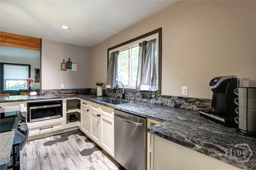 171 Smith Avenue Property Photo 12