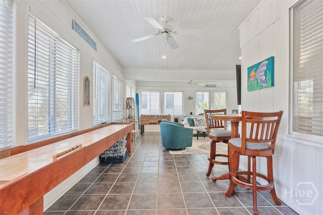 1 10th Street Property Photo 16