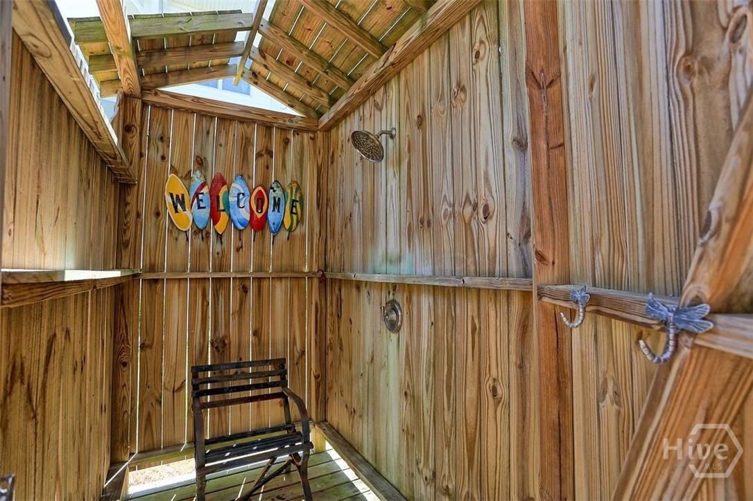 1 10th Street Property Photo 35