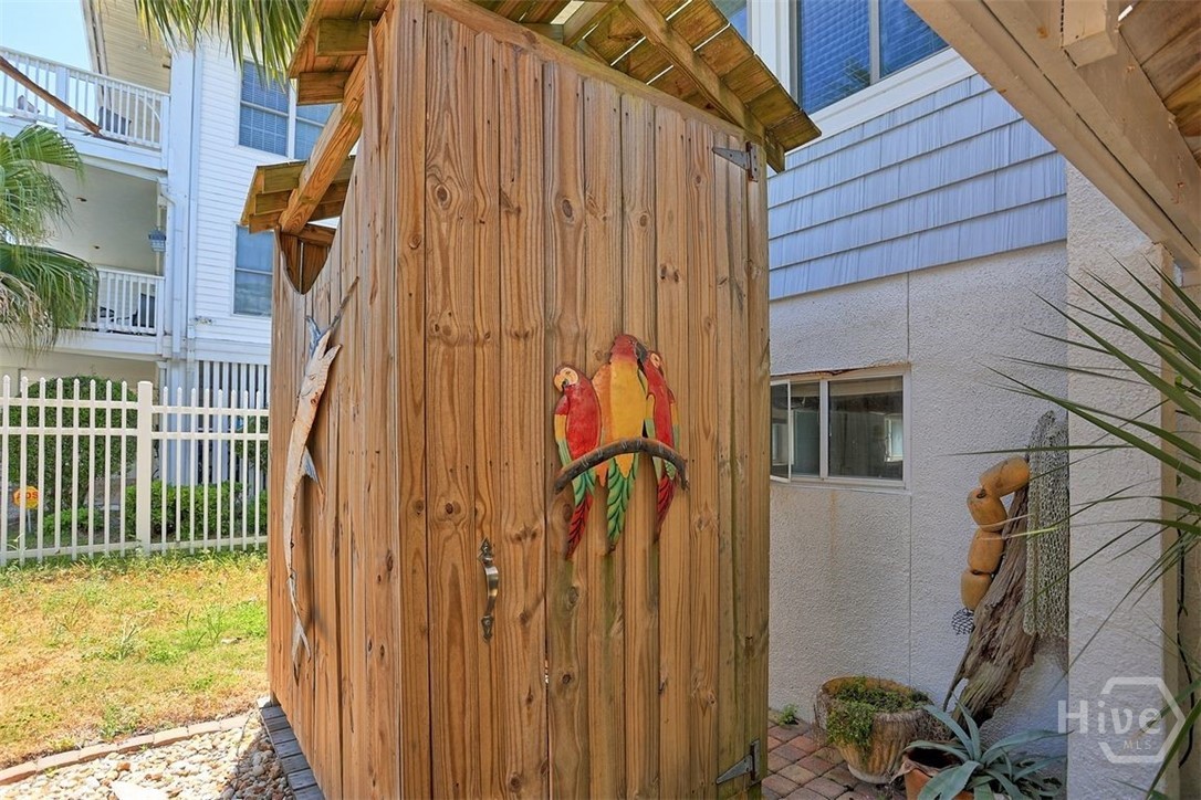 1 10th Street Property Photo 36