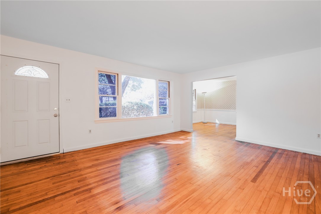 112 E Derenne Avenue Property Photo 9