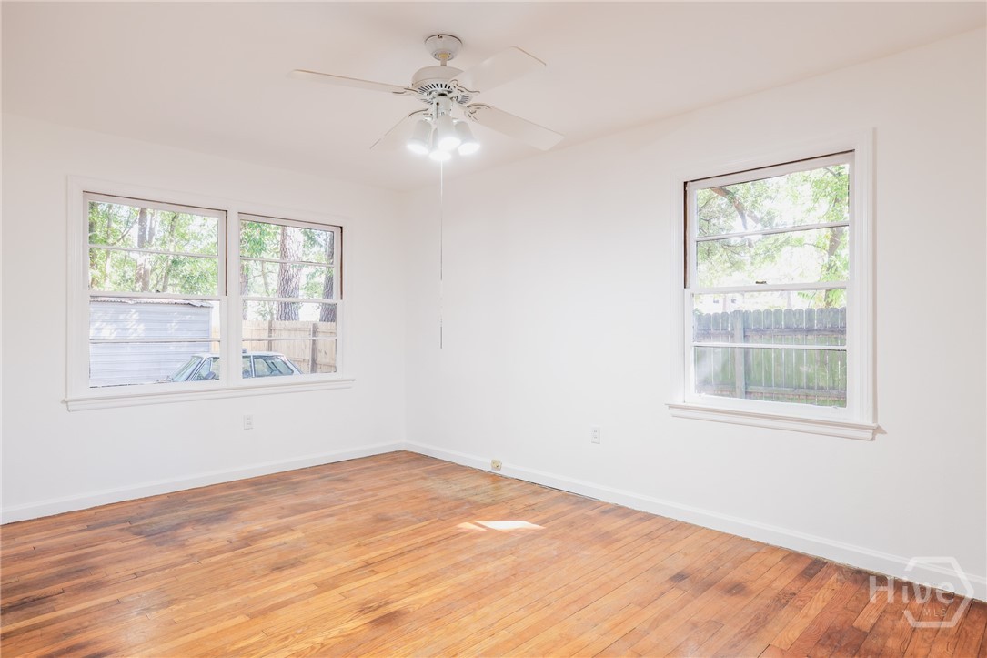 112 E Derenne Avenue Property Photo 21