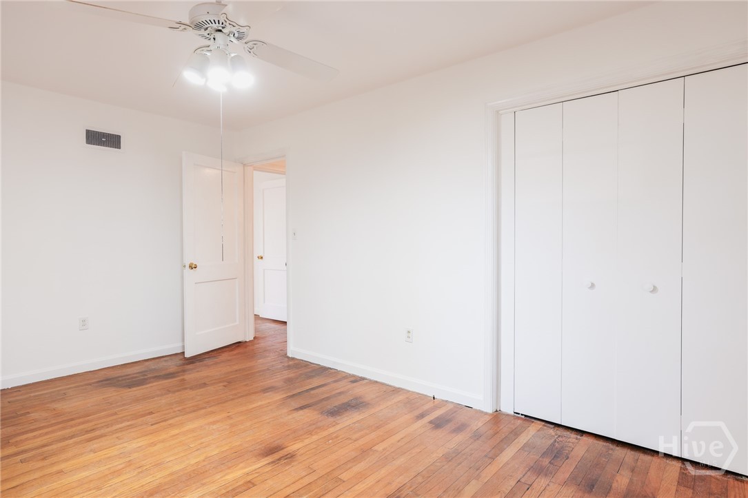 112 E Derenne Avenue Property Photo 22