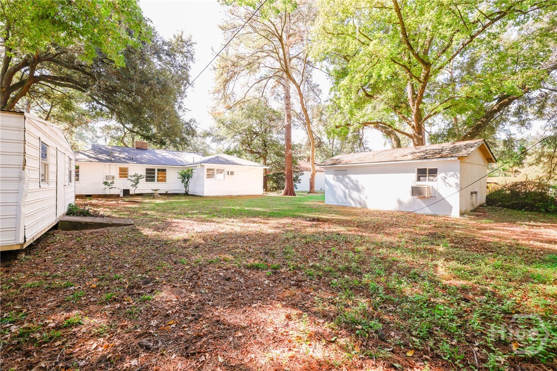 112 E Derenne Avenue Property Photo 28