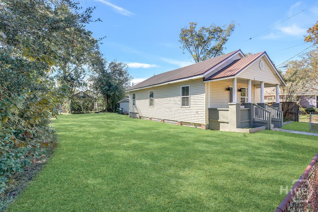 1225 Richards Street Property Photo 3