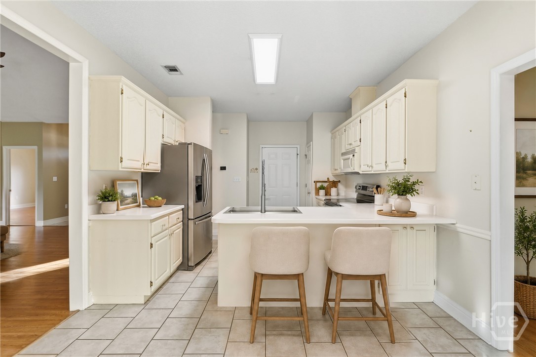 38 Westhampton Drive Property Photo 14