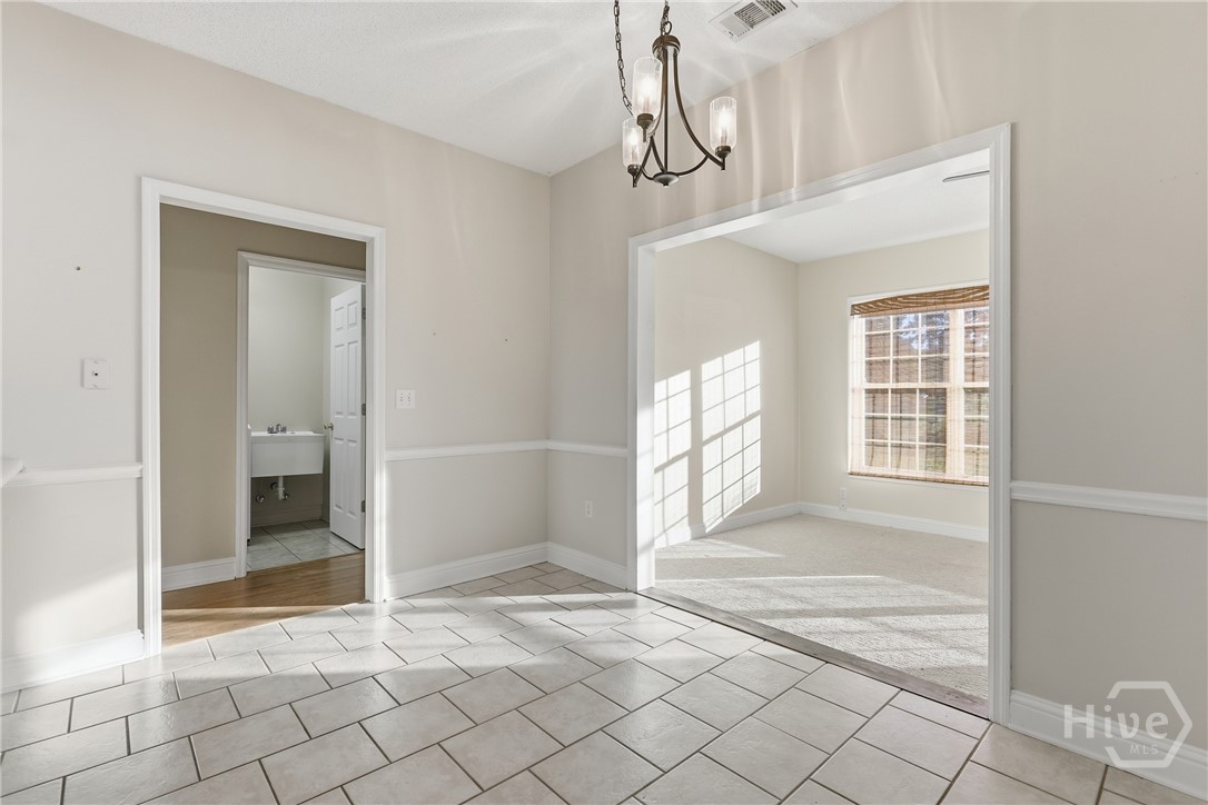 38 Westhampton Drive Property Photo 23