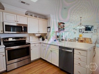 1701 Strand 2 Property Photo 8
