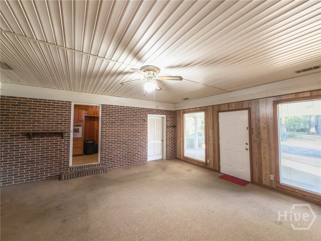 341 Azalea Avenue Property Photo 43