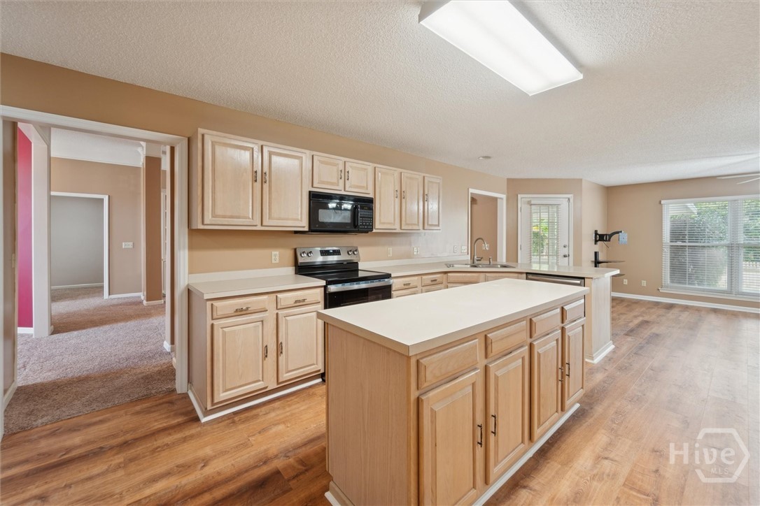 121 Summer Winds Drive Property Photo 13