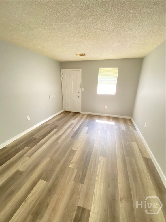 4909 Meding Street Property Photo 2