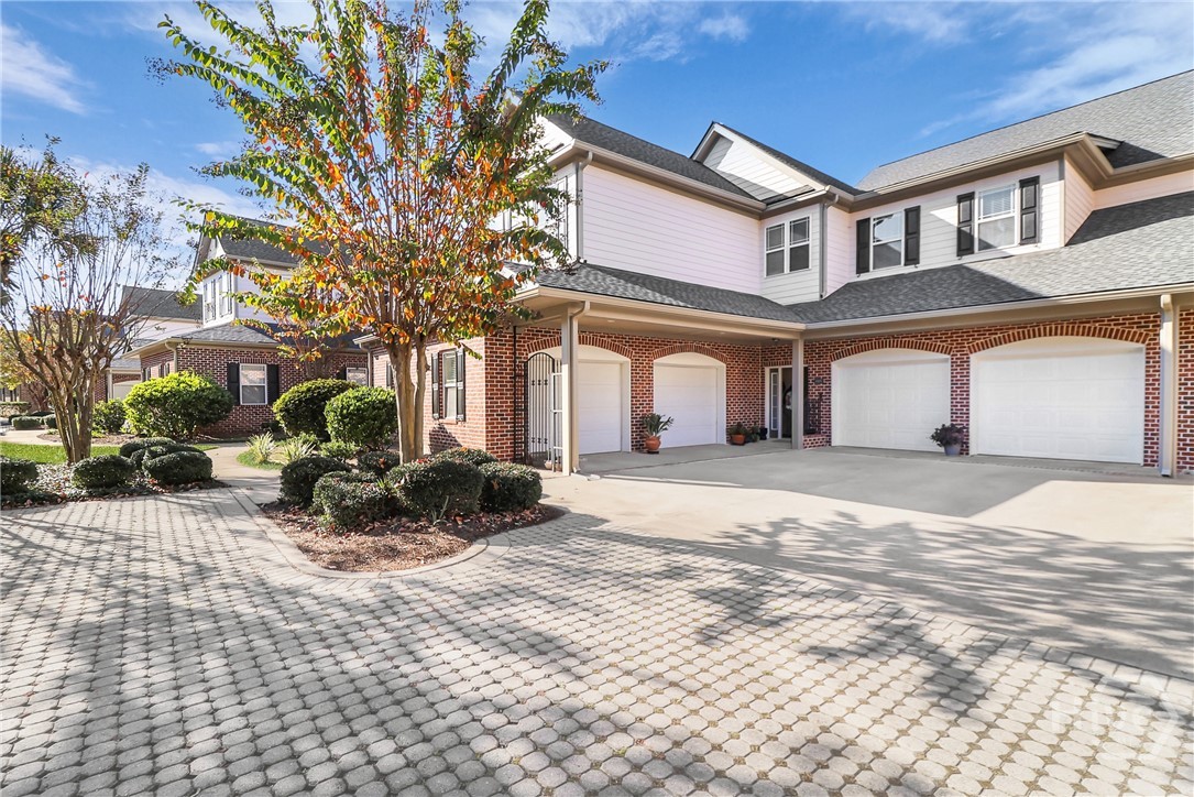 1701 River Oaks Drive Property Photo 4