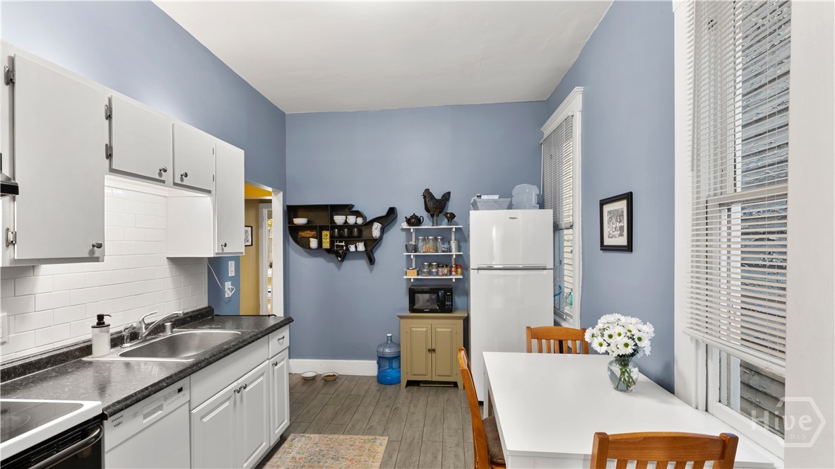 534 E Waldburg Street Property Photo 15