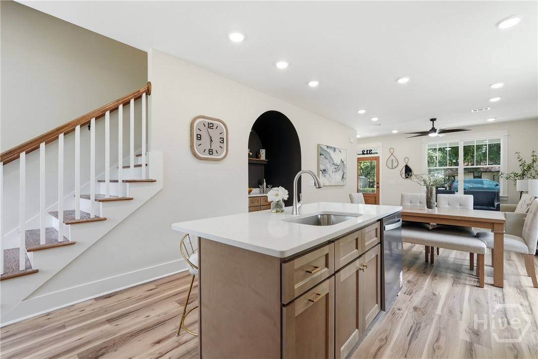 312 Dennis Street Property Photo 14