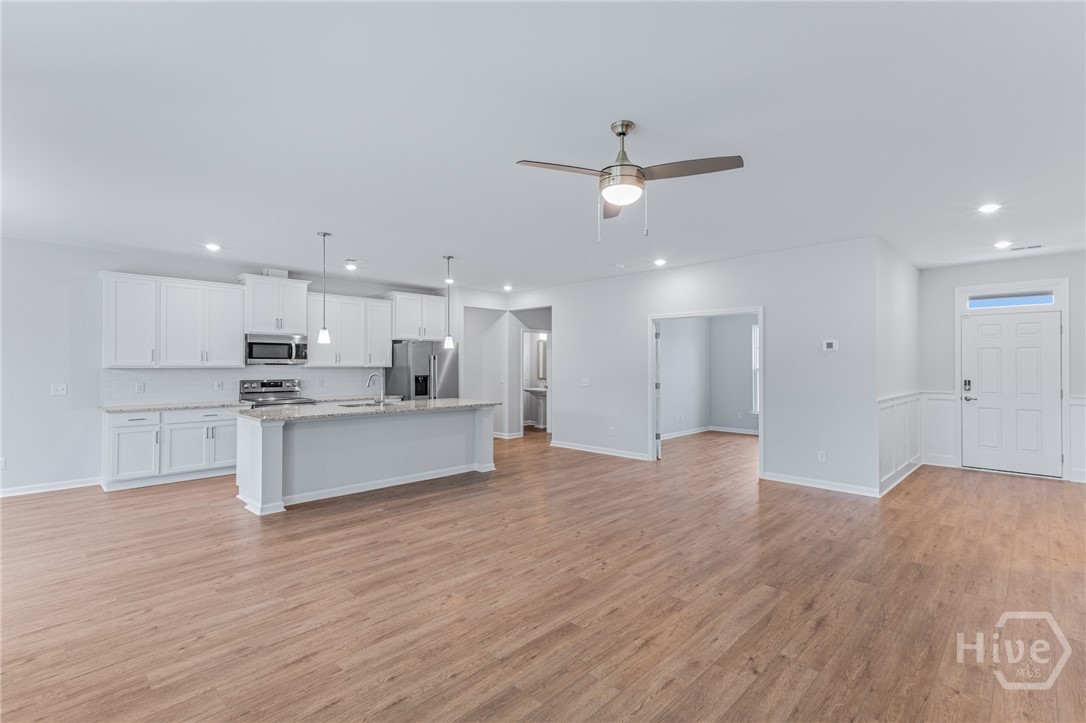 170 Champlain Drive Property Photo 8