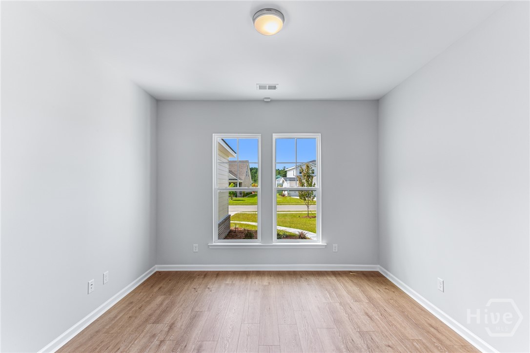 170 Champlain Drive Property Photo 12