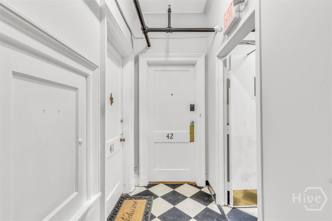 24 E Liberty Street 42 Property Photo 4