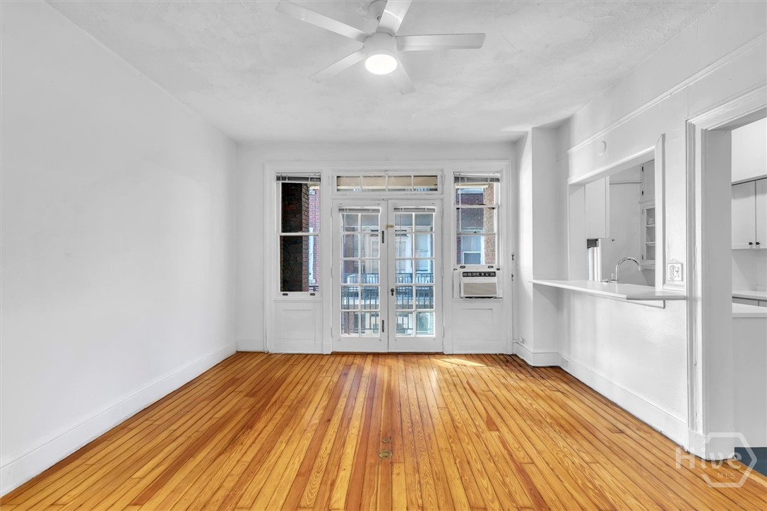 24 E Liberty Street 42 Property Photo 14