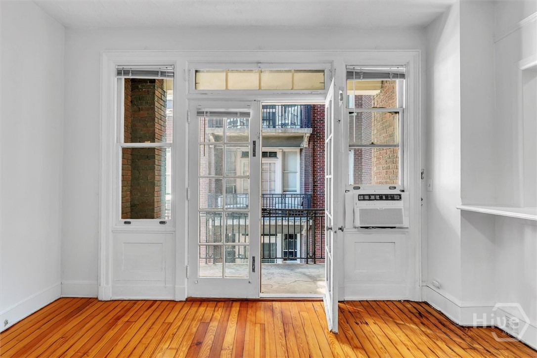 24 E Liberty Street 42 Property Photo 15