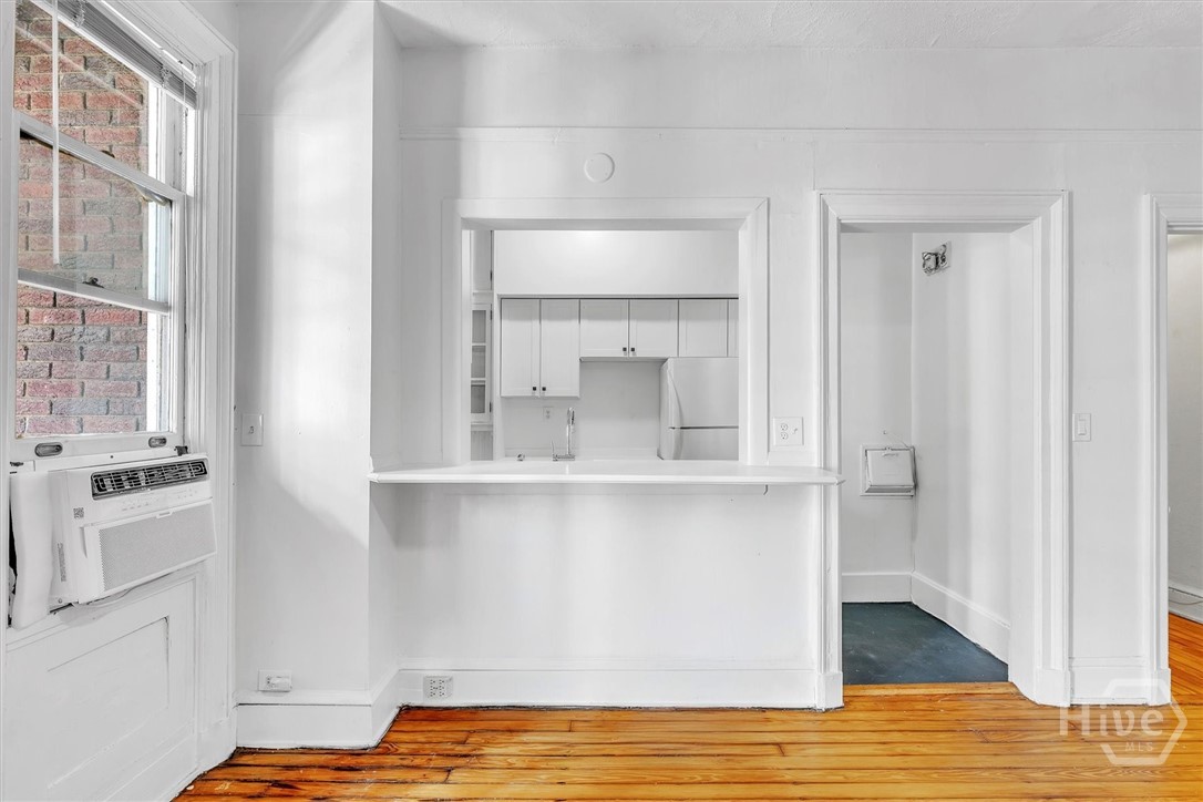 24 E Liberty Street 42 Property Photo 16
