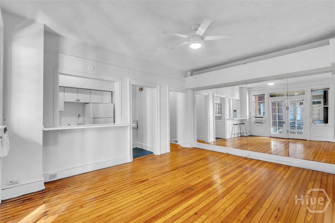 24 E Liberty Street 42 Property Photo 18