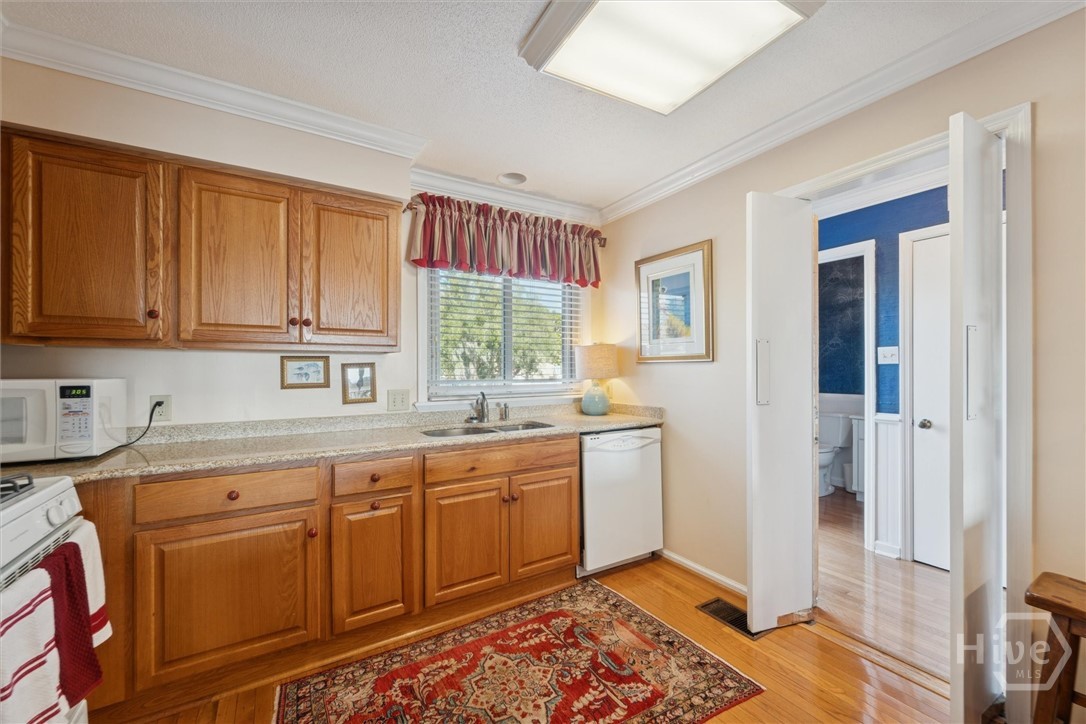 12502 Apache Avenue 38 Property Photo 6