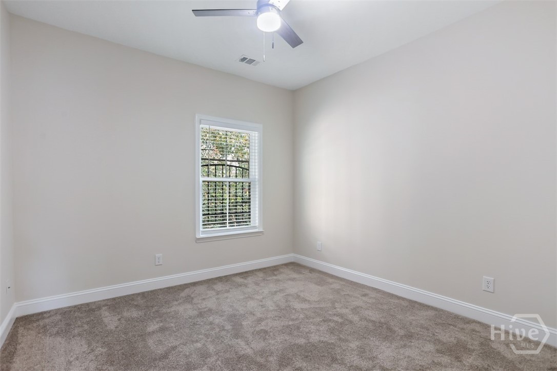 1520 E 56th Street Property Photo 20