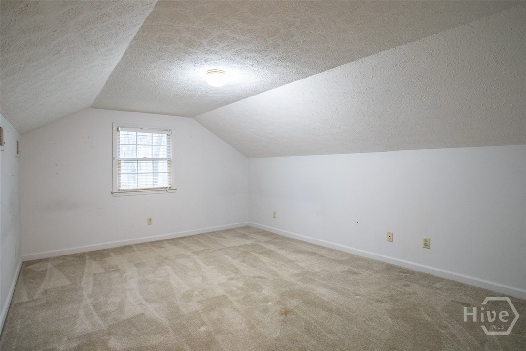 15 Sherborne Road Property Photo 9