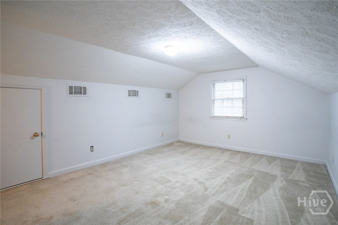 15 Sherborne Road Property Photo 39