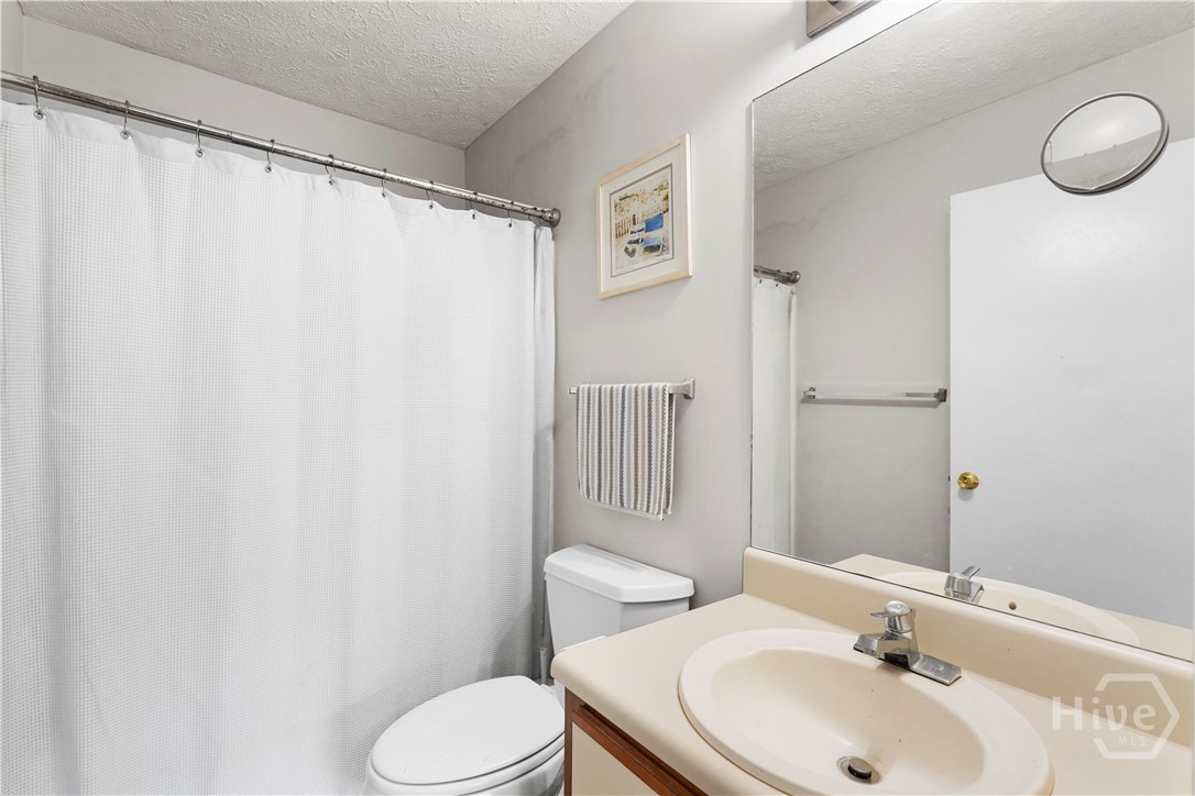 156 Ropemaker Lane Property Photo 24