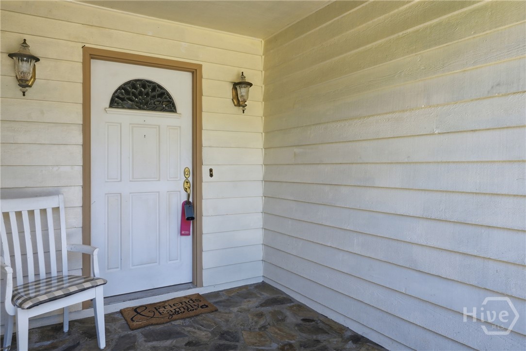 863 N Macon Street Property Photo 8