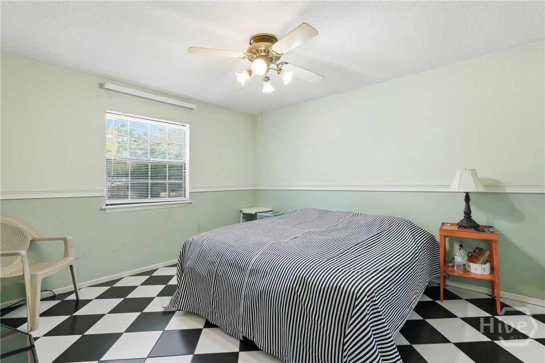 863 N Macon Street Property Photo 11