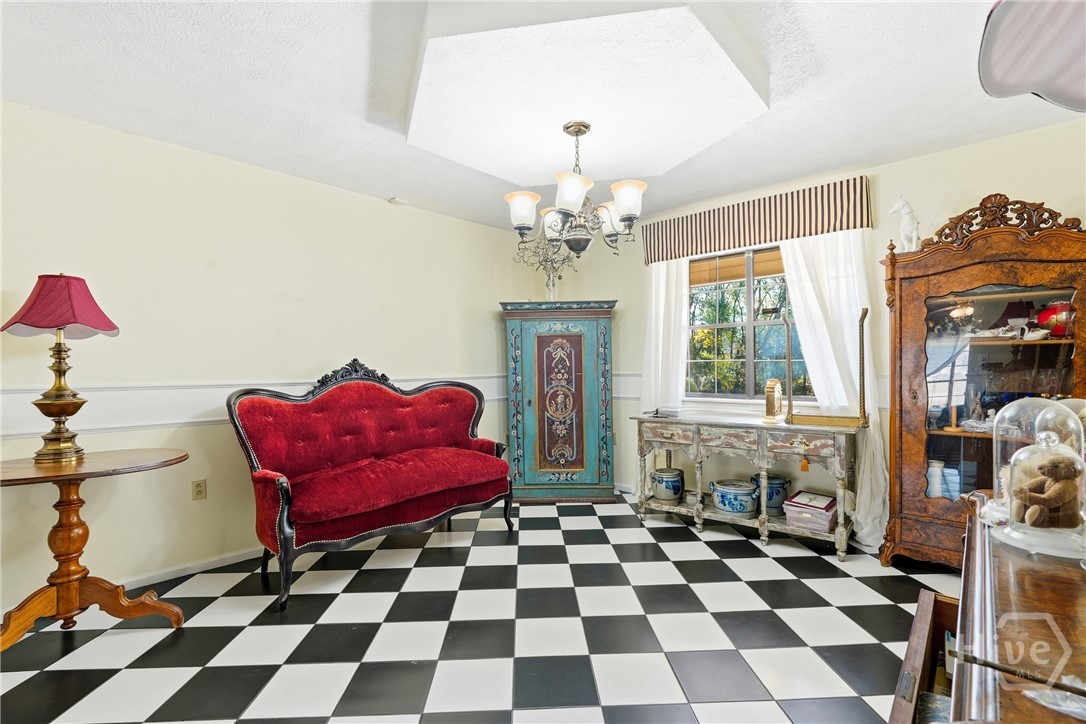 863 N Macon Street Property Photo 18