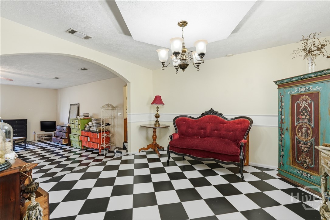 863 N Macon Street Property Photo 20