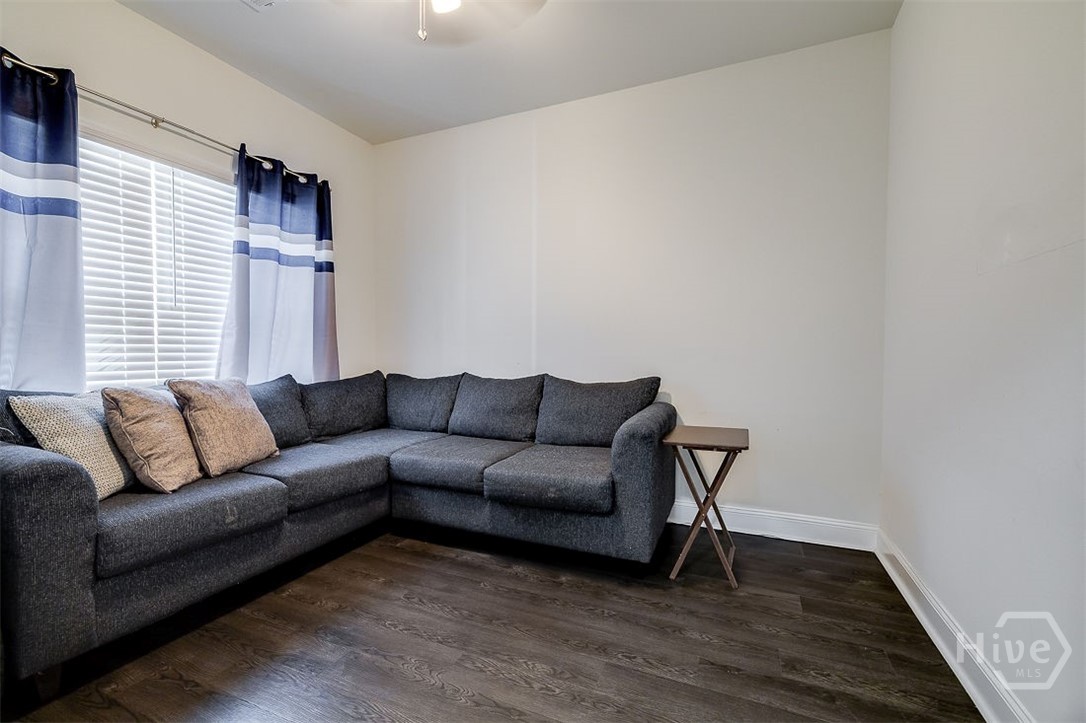 118 William Way Property Photo 10