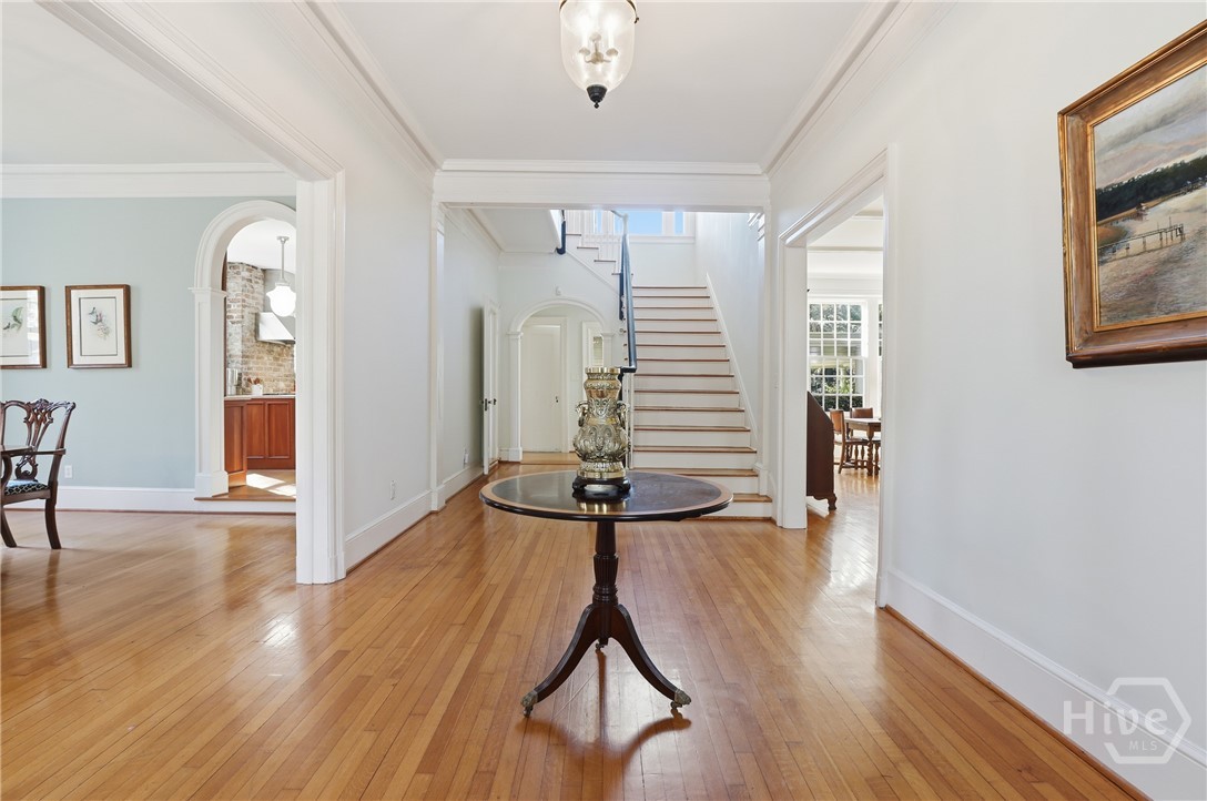103 E 51st Street Property Photo 3