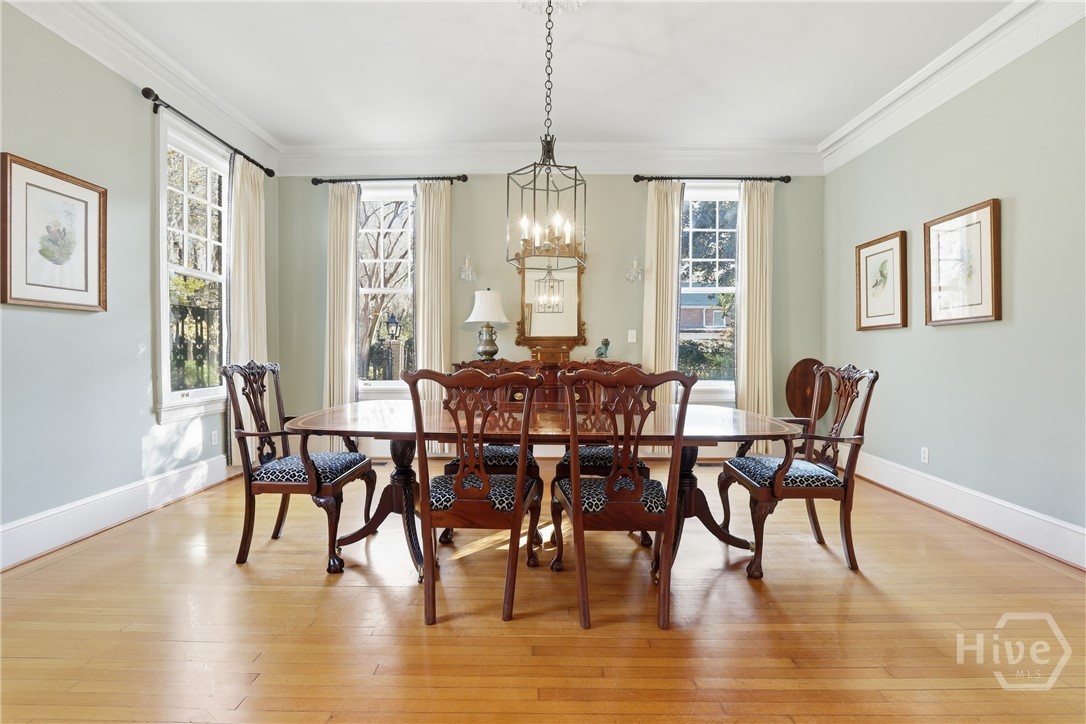 103 E 51st Street Property Photo 4