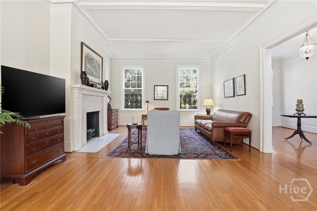 103 E 51st Street Property Photo 13