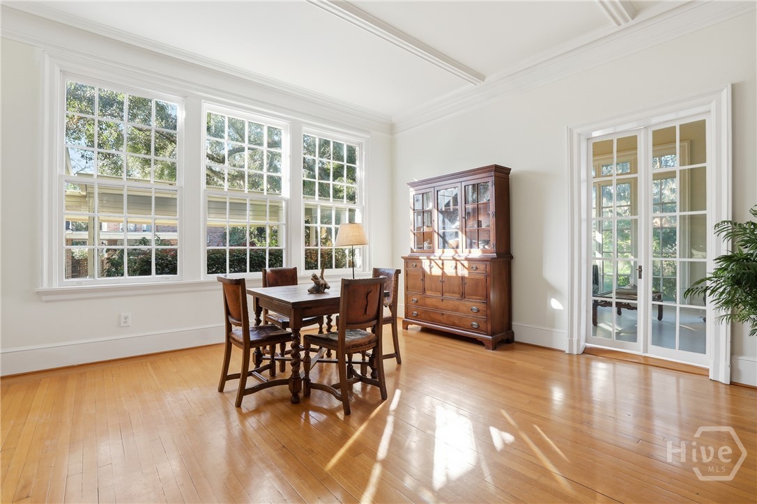103 E 51st Street Property Photo 16