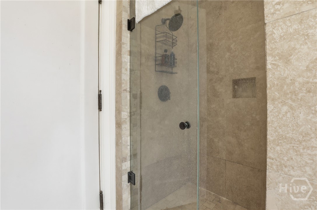 103 E 51st Street Property Photo 31