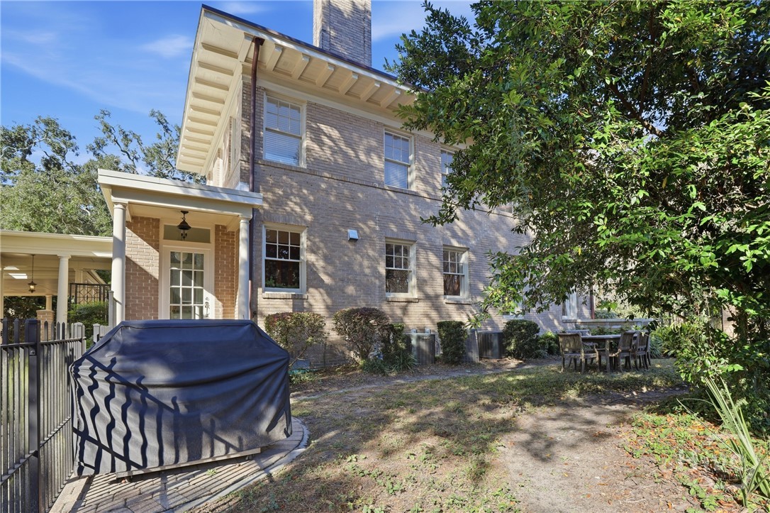 103 E 51st Street Property Photo 36