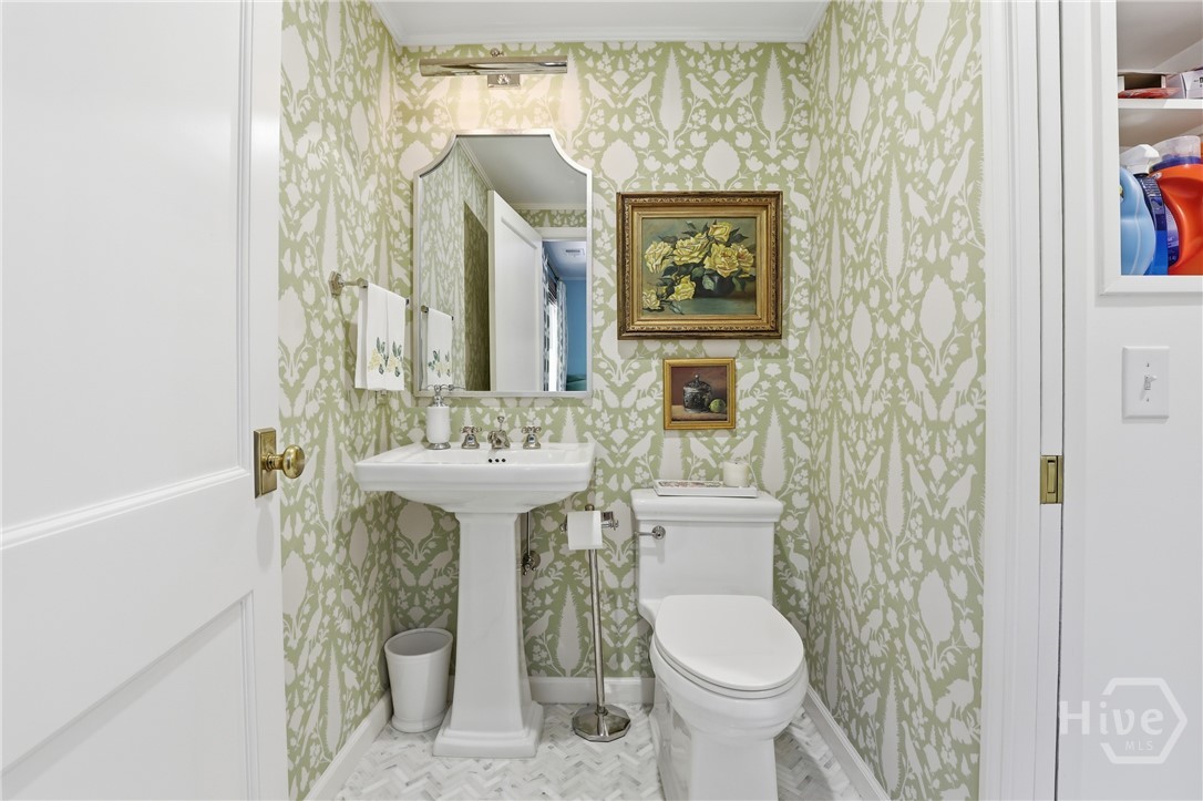 103 E 51st Street Property Photo 42