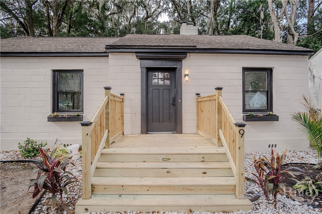 9 Oleander Avenue Property Photo 2