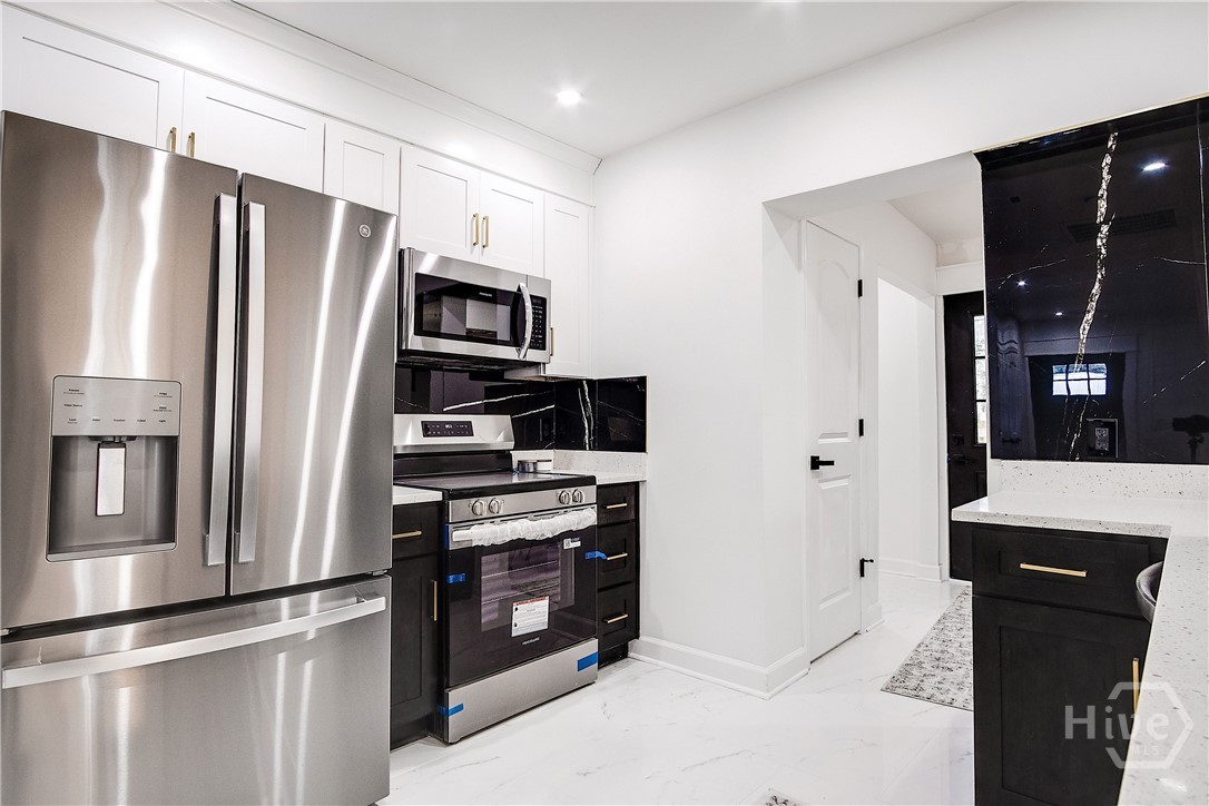 9 Oleander Avenue Property Photo 8