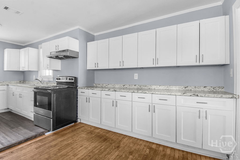 1216 E 37th Street Property Photo 17