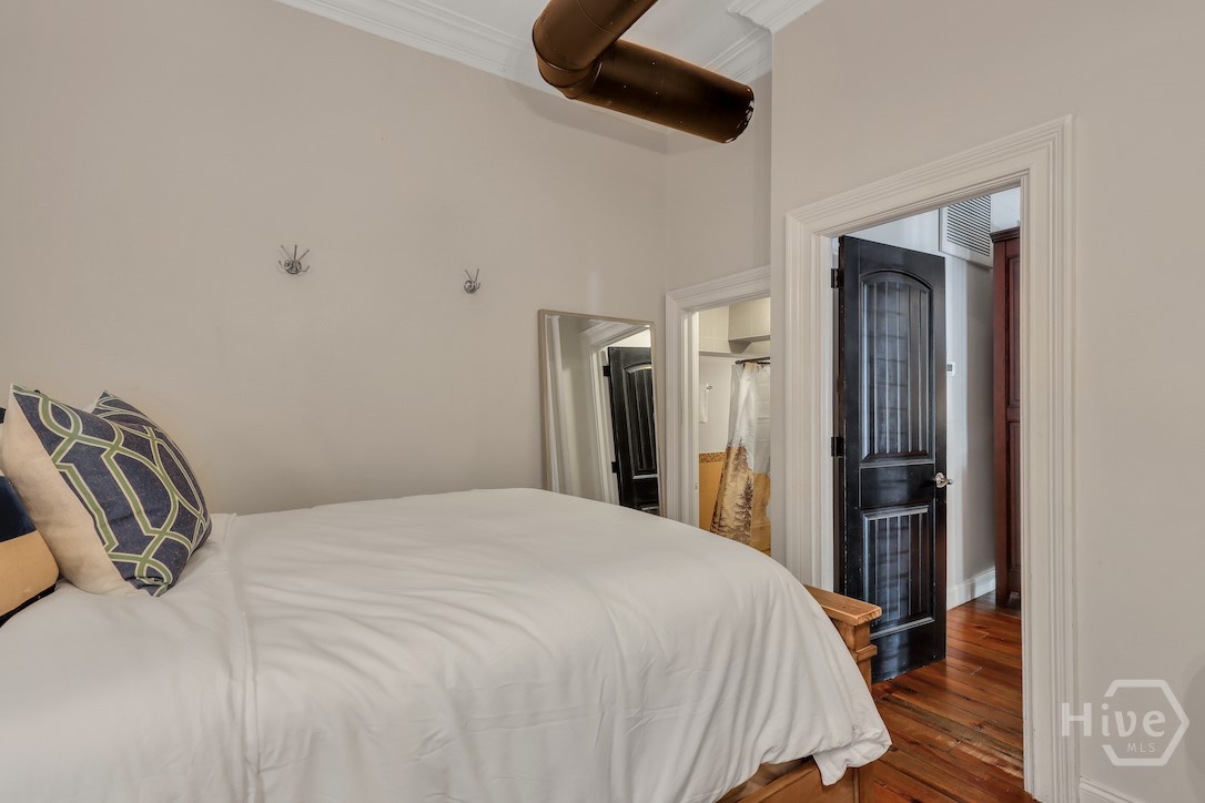 1014 Abercorn Street Property Photo 24