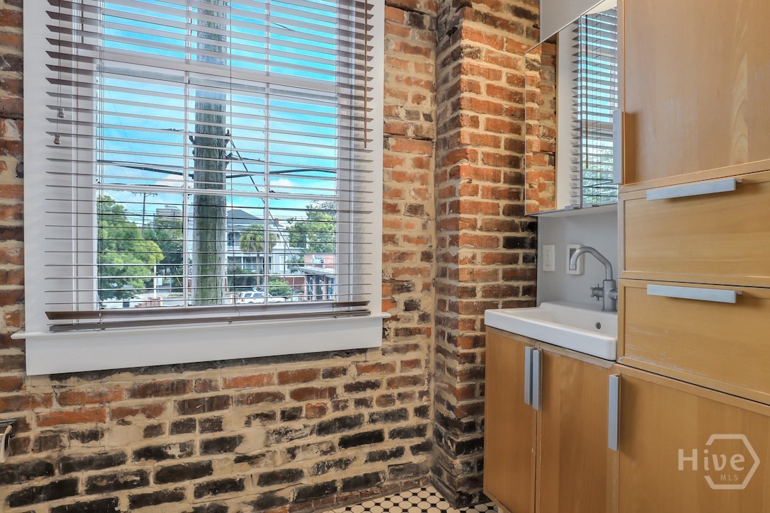 1014 Abercorn Street Property Photo 58